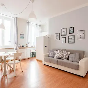 Mazzini 12 Very With Private Garage, Air Conditioning, Wifi, Just 50 Meters From The Apartment Rapallo